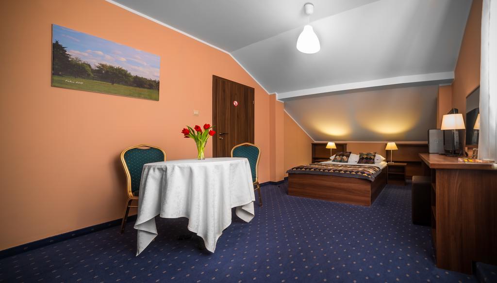 Hotel Colnus Kolno  Exterior photo