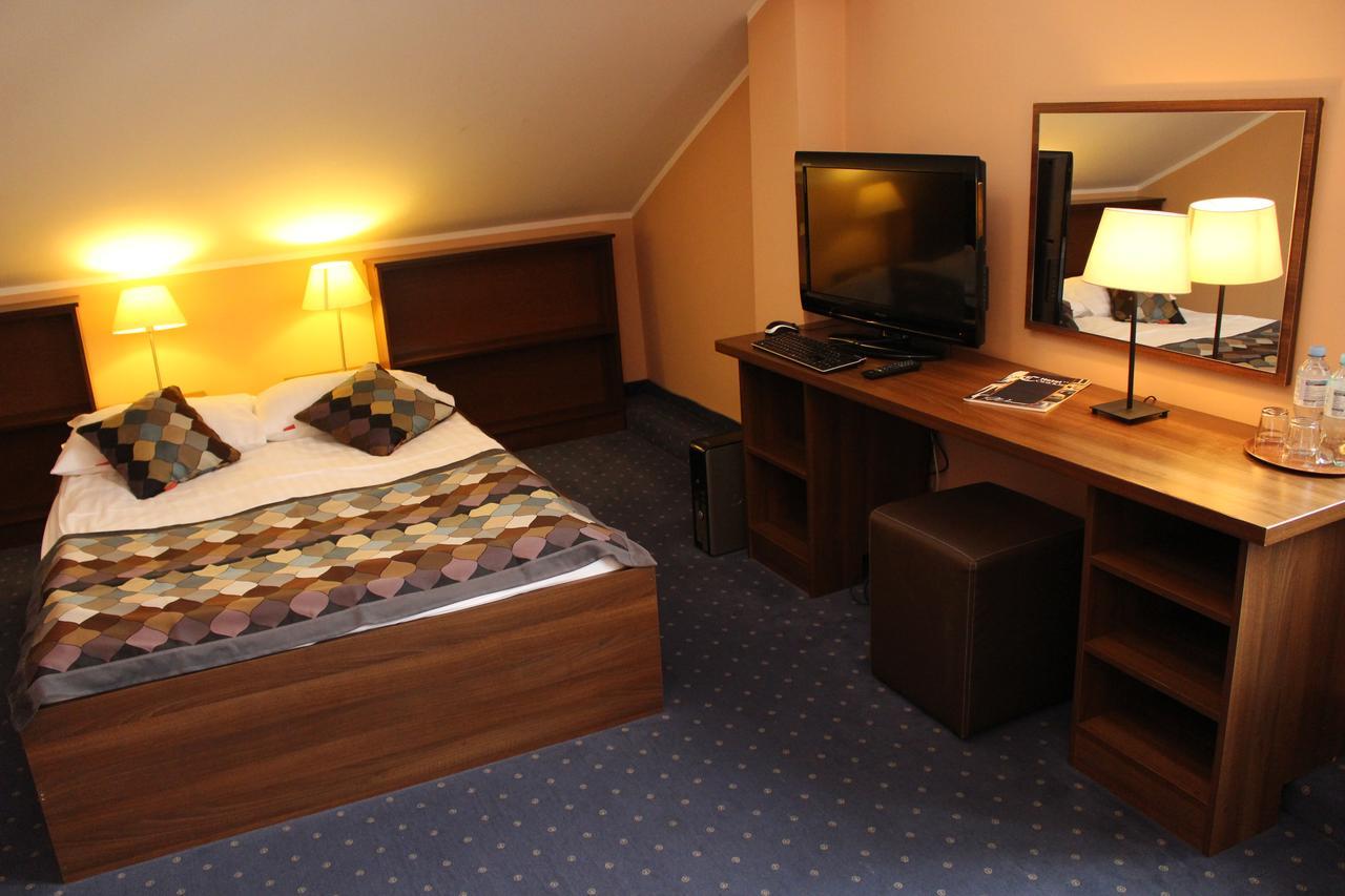 Hotel Colnus Kolno  Exterior photo